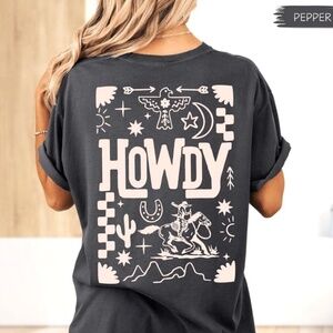 Retro Howdy Graphic Tee Vintage Western Rodeo Top Cowgirl & Cowboy Aesthetic Shi